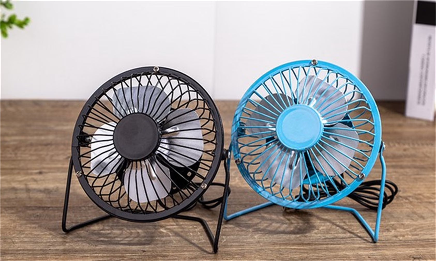 4'' Mini Desk Fan,  Portable 360 Degree Rotating Mini USB Table Desktop Personal Fan - Black